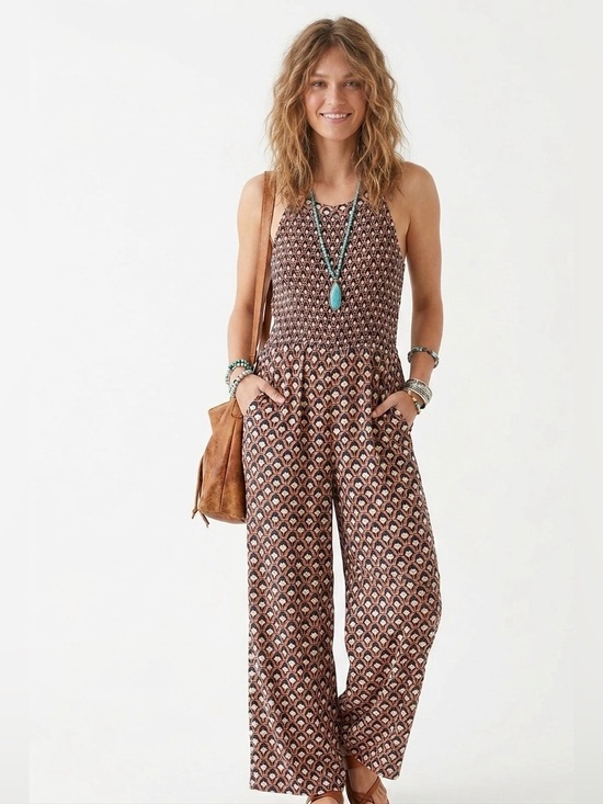 Jessica Simpson Pants - Jessica Simpson $89 High Rise Geometric Smocked Wide Leg Jumpsuit w/ Pockets S